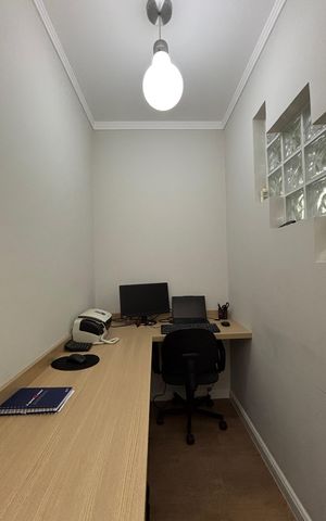 Casa à venda com 105m², 2 quartos e 2 vagasEscritório
