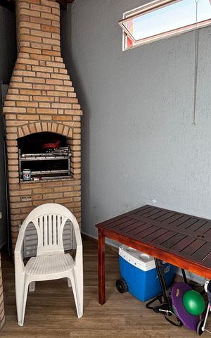 Casa à venda com 105m², 2 quartos e 2 vagasQuintal