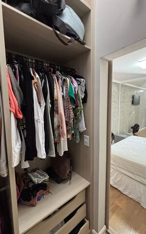 Casa à venda com 105m², 2 quartos e 2 vagasSuite Closet