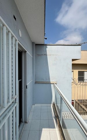 Casa à venda com 105m², 2 quartos e 2 vagasQuarto Varanda