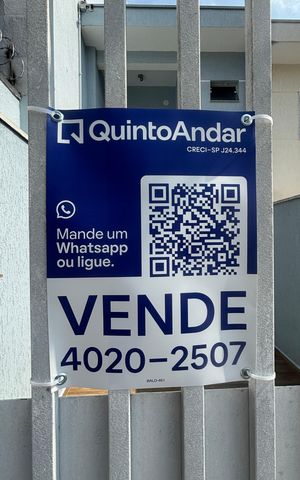 Casa à venda com 105m², 2 quartos e 2 vagasFachada