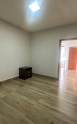 Casa de condomínio à venda com 250m², 3 quartos e 4 vagasSuíte 1