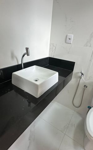 Casa de condomínio à venda com 250m², 3 quartos e 4 vagasBanheiro da Suíte 3