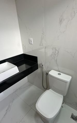 Casa de condomínio à venda com 250m², 3 quartos e 4 vagasBanheiro da Suíte 3