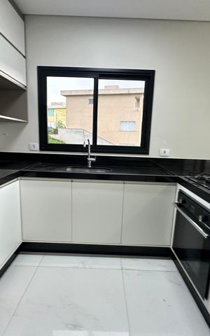 Casa de condomínio à venda com 250m², 3 quartos e 4 vagasCozinha