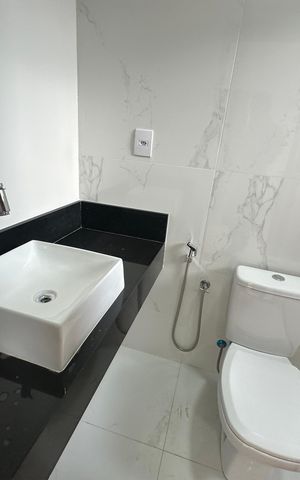 Casa de condomínio à venda com 250m², 3 quartos e 4 vagasBanheiro da Suíte 3