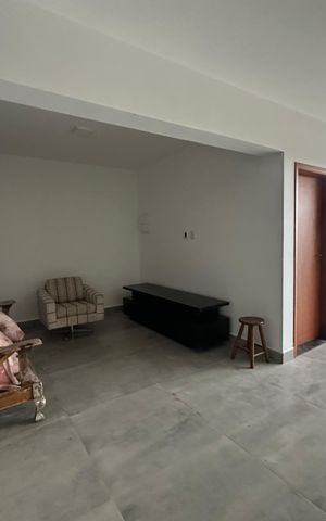 Casa de condomínio à venda com 250m², 3 quartos e 4 vagasChurrasqueira