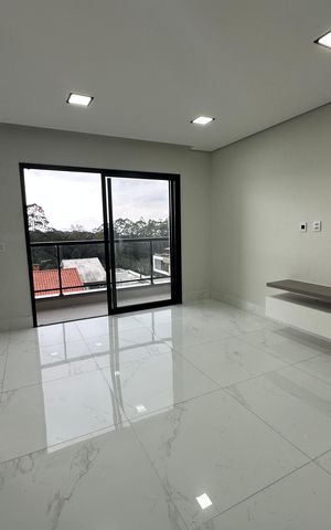 Casa de condomínio à venda com 250m², 3 quartos e 4 vagasSala