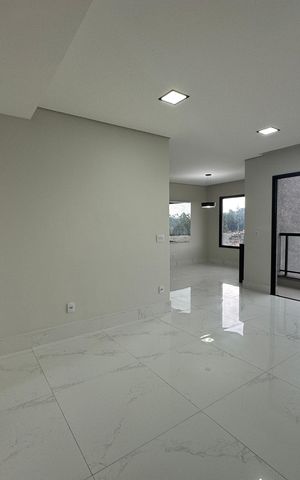 Casa de condomínio à venda com 250m², 3 quartos e 4 vagasSala