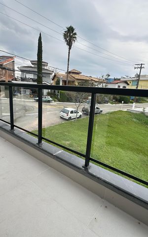 Casa de condomínio à venda com 250m², 3 quartos e 4 vagasVaranda