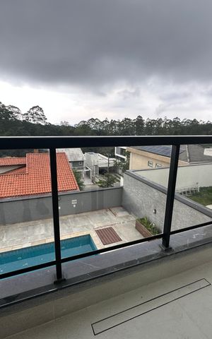 Casa de condomínio à venda com 250m², 3 quartos e 4 vagasVaranda da Sala