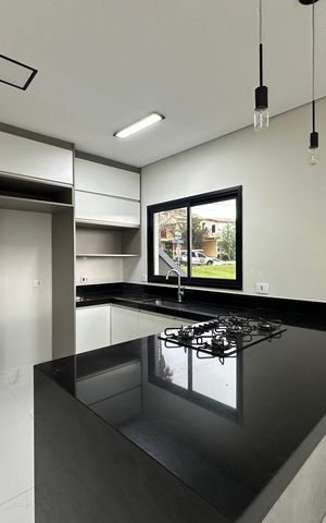 Casa de condomínio à venda com 250m², 3 quartos e 4 vagasCozinha