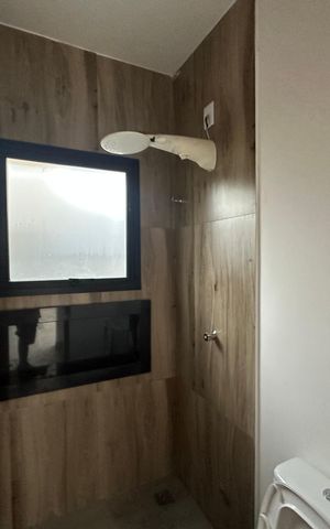 Casa de condomínio à venda com 250m², 3 quartos e 4 vagasBanheiro