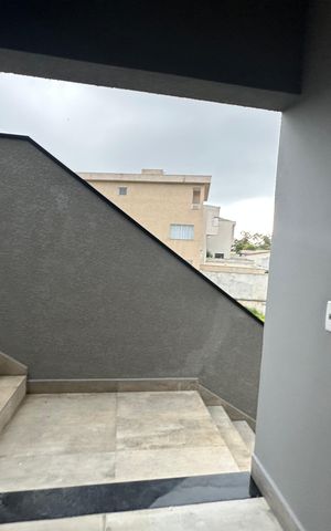 Casa de condomínio à venda com 250m², 3 quartos e 4 vagasÁrea de Serviço