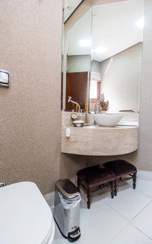 Casa de condomínio para alugar com 700m², 4 quartos e 7 vagas Casa de condomínio para alugar com 700m², 4 quartos e 7 vagasLavabo