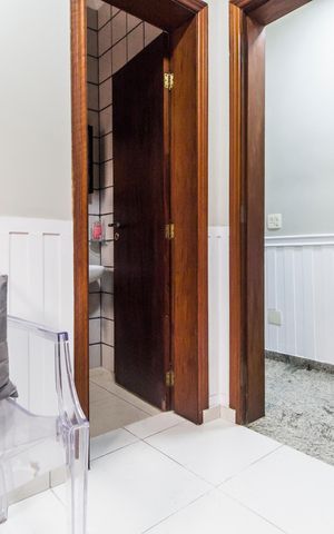 Casa de condomínio para alugar com 700m², 4 quartos e 7 vagas Casa de condomínio para alugar com 700m², 4 quartos e 7 vagasQuarto de Serviço
