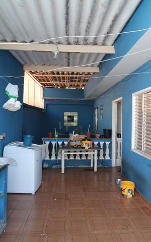 Casa à venda com 190m², 3 quartos e 2 vagasÁrea de Serviço