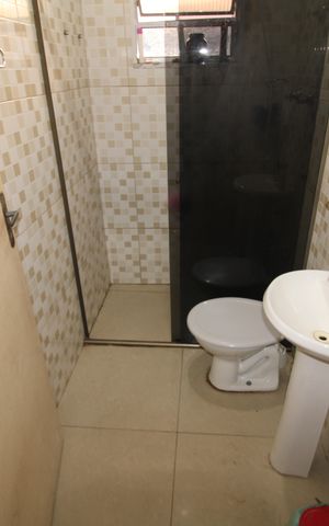 Casa à venda com 190m², 3 quartos e 2 vagasBanheiro