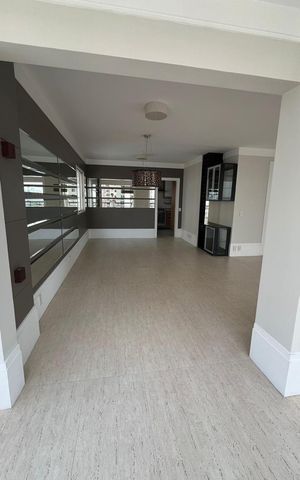 Apartamento à venda com 198m², 3 quartos e 3 vagas