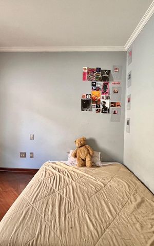 Casa de condomínio à venda com 185m², 4 quartos e 2 vagas Casa de condomínio à venda com 185m², 4 quartos e 2 vagasSuíte 2