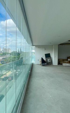 Apartamento à venda com 227m², 3 quartos e 4 vagas