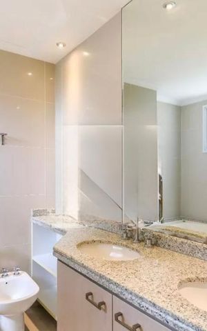 Apartamento à venda com 205m², 4 quartos e 4 vagas