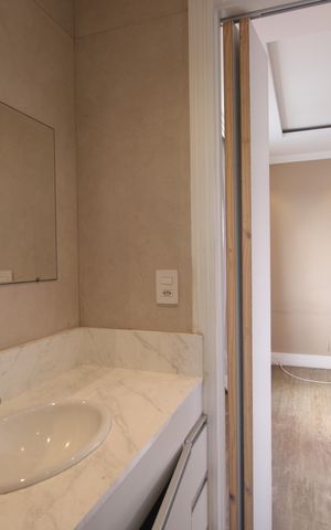 Apartamento para alugar com 169m², 3 quartos e 2 vagasBanheiro social