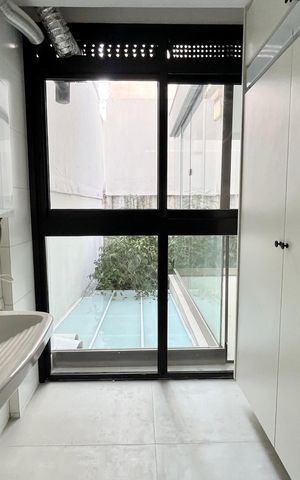 Apartamento à venda com 146m², 2 quartos e 2 vagas Apartamento à venda com 146m², 2 quartos e 2 vagasÁrea de Serviço