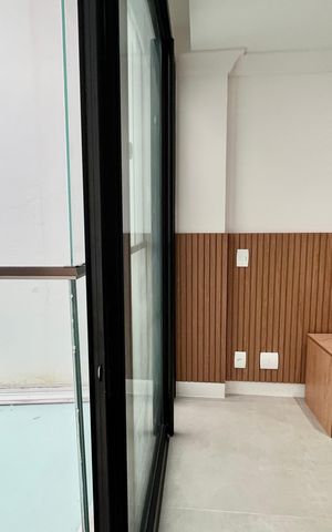 Apartamento à venda com 146m², 2 quartos e 2 vagas Apartamento à venda com 146m², 2 quartos e 2 vagasSuite