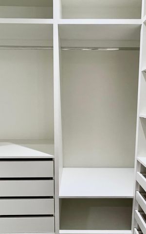 Apartamento à venda com 146m², 2 quartos e 2 vagas Apartamento à venda com 146m², 2 quartos e 2 vagasCloset da suite 1