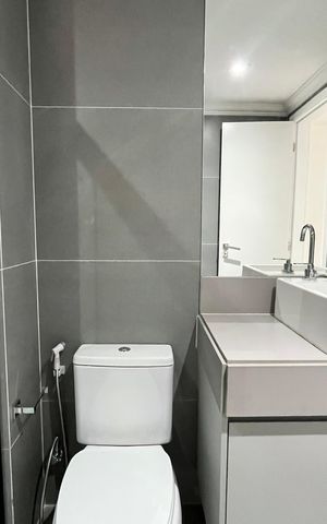 Apartamento à venda com 146m², 2 quartos e 2 vagas Apartamento à venda com 146m², 2 quartos e 2 vagasBanheiro da Suite 2