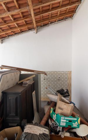 Casa à venda com 183m², 4 quartos e 4 vagas Casa à venda com 183m², 4 quartos e 4 vagasVaranda
