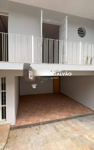 Casa à venda com 230m², 4 quartos e 6 vagas