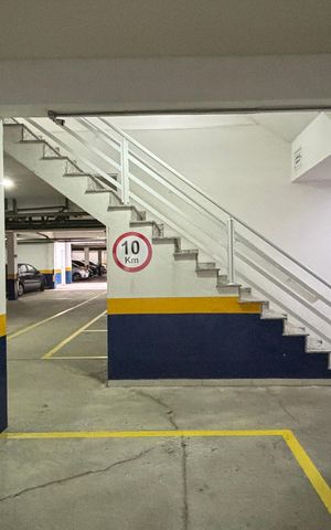Apartamento à venda com 60m², 2 quartos e 1 vaga Apartamento à venda com 60m², 2 quartos e 1 vagaGaragem