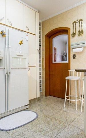 Casa de condomínio à venda com 380m², 6 quartos e 4 vagas
