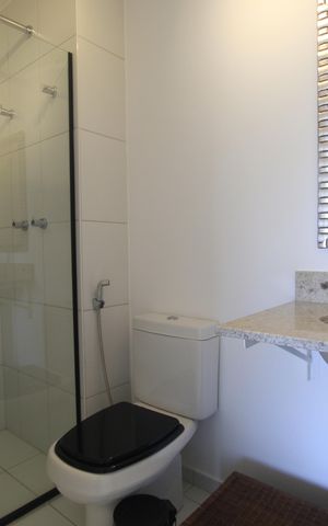 Apartamento à venda com 75m², 2 quartos e 2 vagasBanheiro corredor