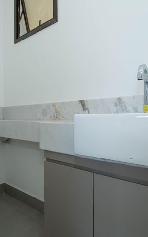 Apartamento à venda com 82m², 3 quartos e 2 vagas Apartamento à venda com 82m², 3 quartos e 2 vagasBANHEIRO1