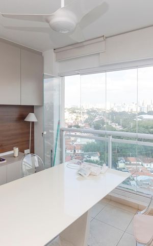 Apartamento à venda com 65m², 2 quartos e 1 vaga Apartamento à venda com 65m², 2 quartos e 1 vagaVaranda