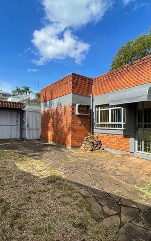 Casa à venda com 149m², 2 quartos e 4 vagas Casa à venda com 149m², 2 quartos e 4 vagasÁrea comum