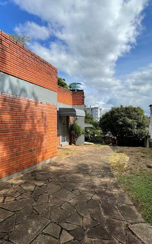 Casa à venda com 149m², 2 quartos e 4 vagas Casa à venda com 149m², 2 quartos e 4 vagasÁrea comum