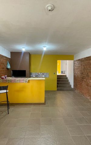 Casa à venda com 149m², 2 quartos e 4 vagas Casa à venda com 149m², 2 quartos e 4 vagasCozinha
