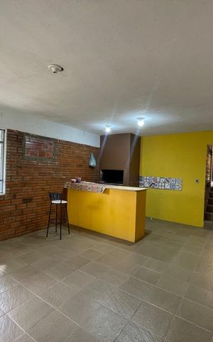 Casa à venda com 149m², 2 quartos e 4 vagas Casa à venda com 149m², 2 quartos e 4 vagasCozinha