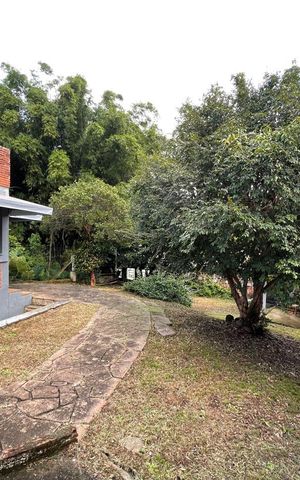 Casa à venda com 149m², 2 quartos e 4 vagas Casa à venda com 149m², 2 quartos e 4 vagasÁrea comum