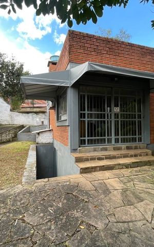 Casa à venda com 149m², 2 quartos e 4 vagas Casa à venda com 149m², 2 quartos e 4 vagasÁrea comum