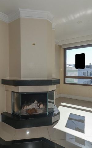 Apartamento à venda com 241m², 3 quartos e 2 vagasSala