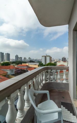 Apartamento à venda com 105m², 3 quartos e 1 vaga Apartamento à venda com 105m², 3 quartos e 1 vagaVaranda