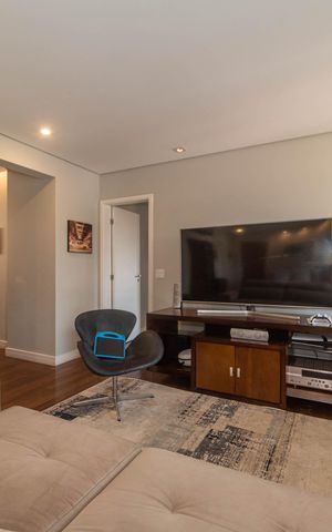 Apartamento à venda com 117m², 3 quartos e 2 vagas Apartamento à venda com 117m², 3 quartos e 2 vagasSala