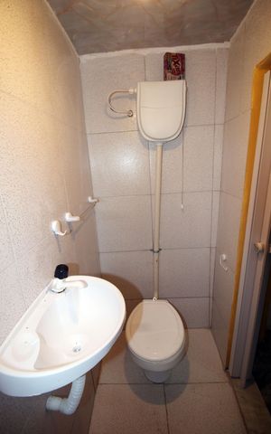 Casa à venda com 40m², 1 quarto e sem vagaBanheiro