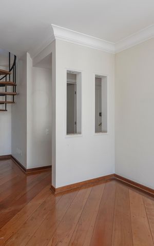 Apartamento à venda com 228m², 3 quartos e 2 vagas Apartamento à venda com 228m², 3 quartos e 2 vagasSala
