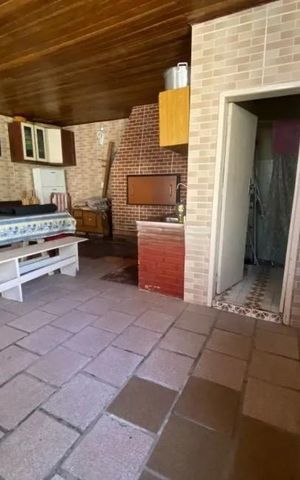 Casa à venda com 249m², 3 quartos e 3 vagas Casa à venda com 249m², 3 quartos e 3 vagasÁrea Comum